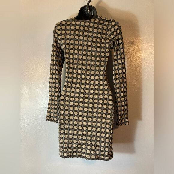 Love Culture taupe and black long sleeve dress - Picture 3 of 5
